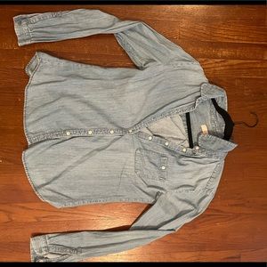 Button up lightweight shirt from Loft. Size small, denim pattern.